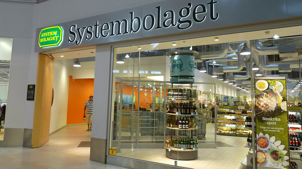 Systembolaget-Filiale im Einkaufszentrum Kungens kurva in Huddinge nahe Stockholm.