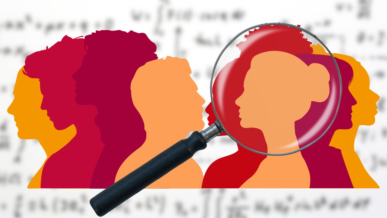 Illustration mit vier farbigen Männer-Silhouetten auf der linken Seite und vier Frauen-Silhouetten auf der rechten Seite; eine davon wird durch eine Lupe hervorgehoben. Im Hintergrund unscharfe mathematische Formeln.