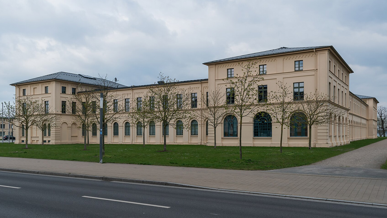 Der Marstall in Schwerin dient dem Ministerium für Soziales, Gesundheit und Sport als Amtssitz.