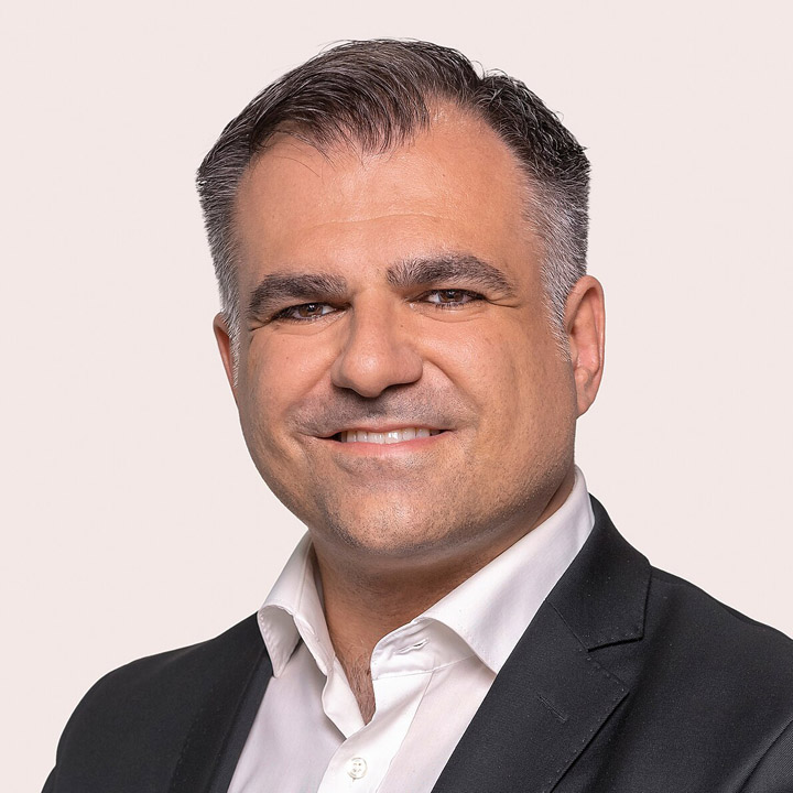 Porträt von Dr. Christos Pantazis.